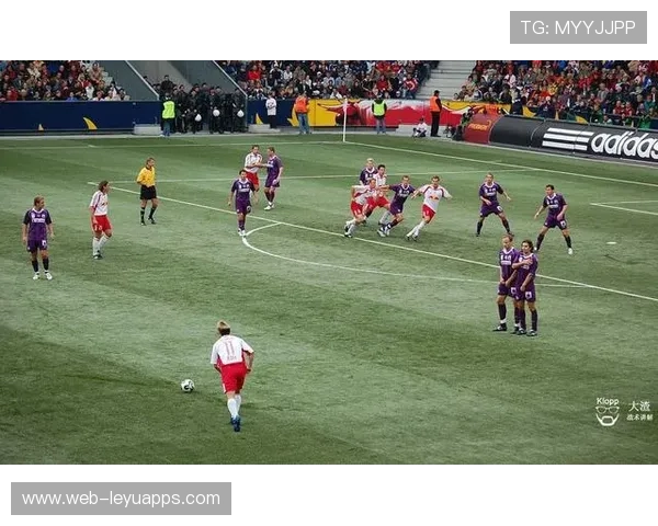 定位球防守布置与攻守转换：足球战术的关键之道