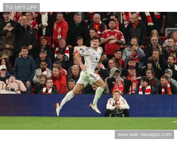 阿诺德转会出现转折，曼城谈判加快，阿诺德踢中场